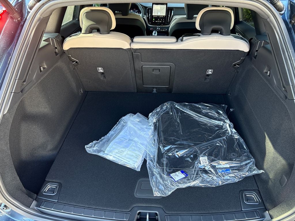 2026 Volvo XC60 B5 Core