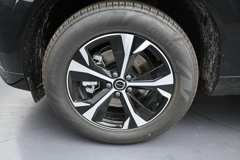 2026 Volvo XC60 B5 Core