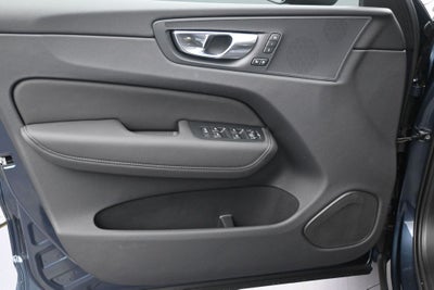 2026 Volvo XC60 B5 Core