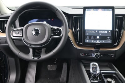 2026 Volvo XC60 B5 Core