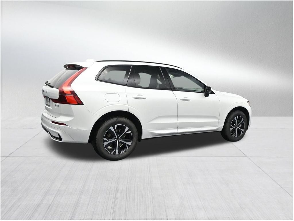 2026 Volvo XC60 B5 Core