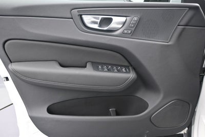 2026 Volvo XC60 B5 Core