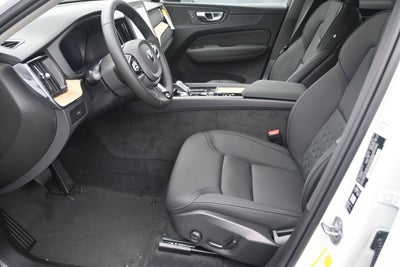 2026 Volvo XC60 B5 Core