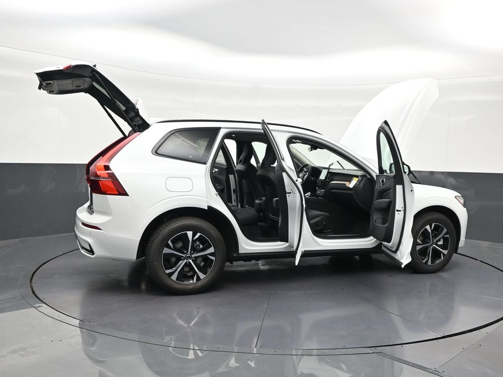 2026 Volvo XC60 B5 Core