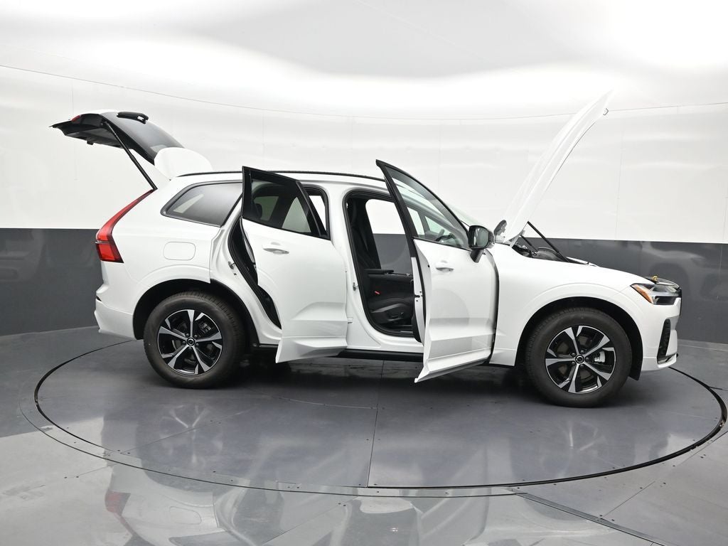 2026 Volvo XC60 B5 Core