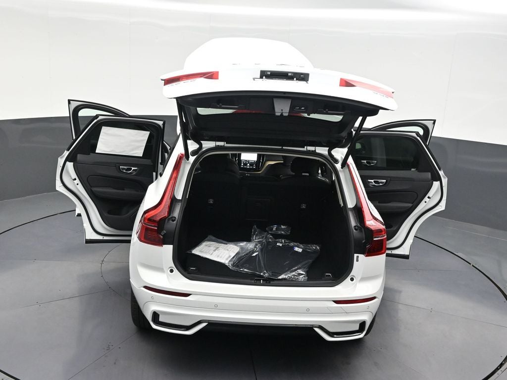 2026 Volvo XC60 B5 Core