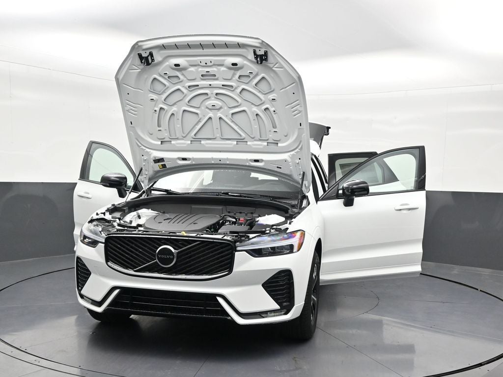2026 Volvo XC60 B5 Core