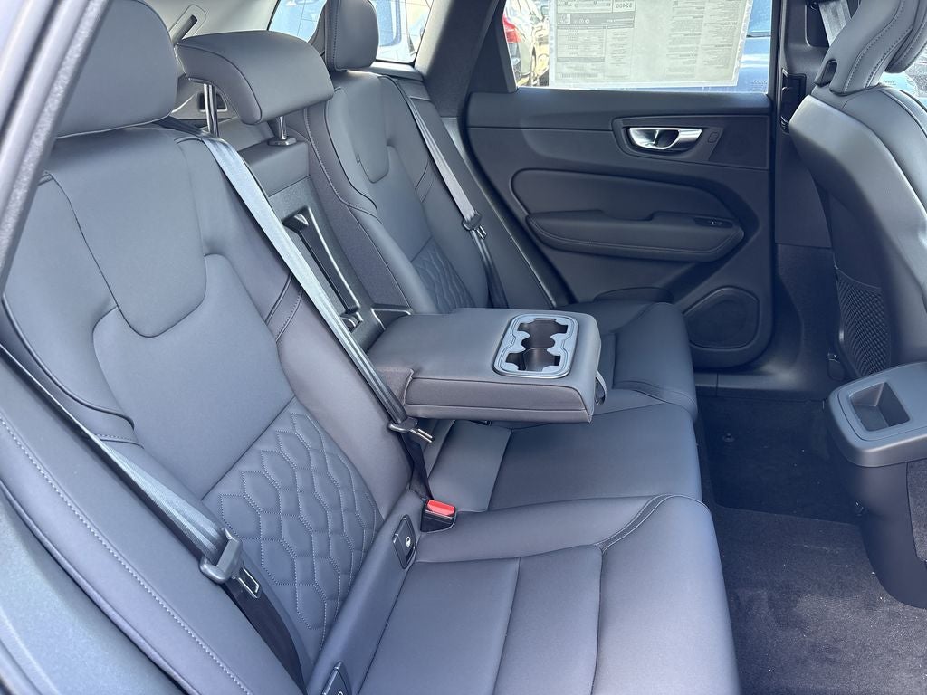 2026 Volvo XC60 B5 Core