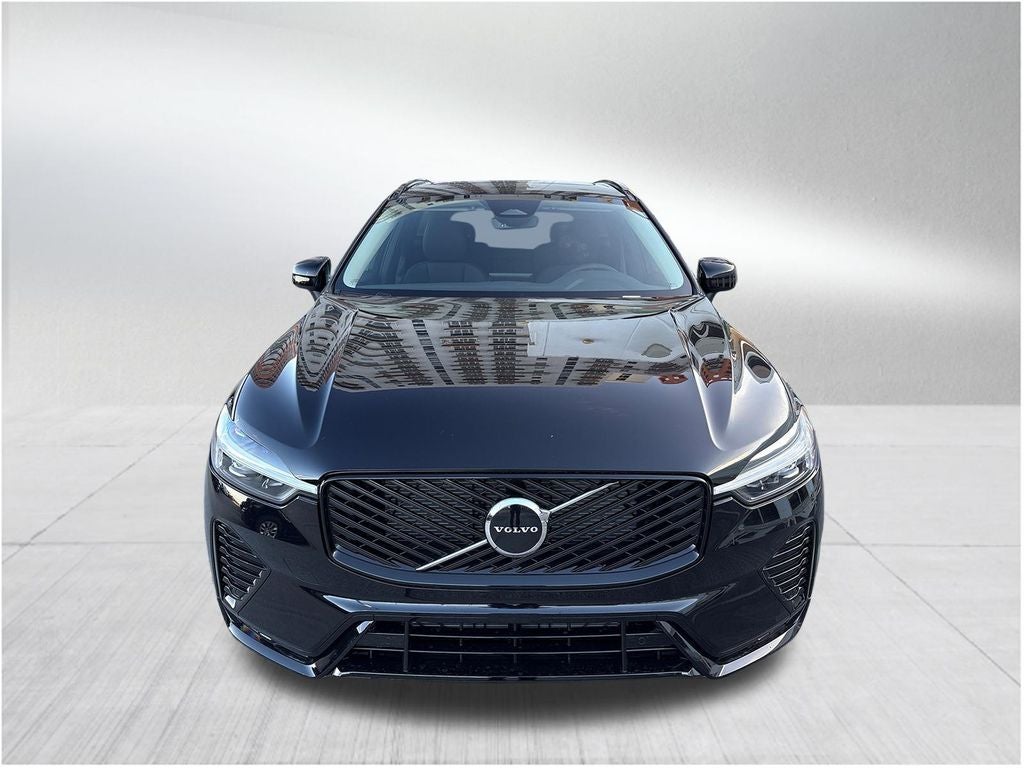 2026 Volvo XC60 B5 Core