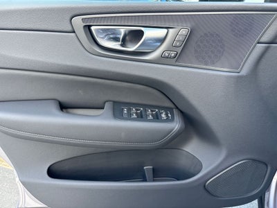 2026 Volvo XC60 B5 Core