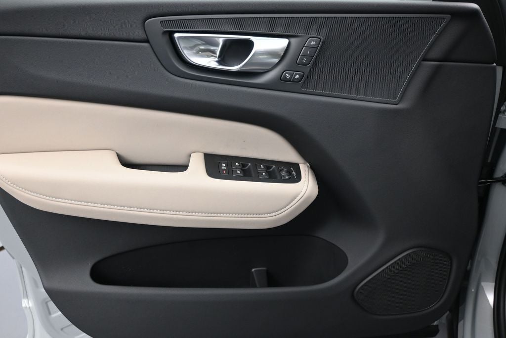 2026 Volvo XC60 B5 Core