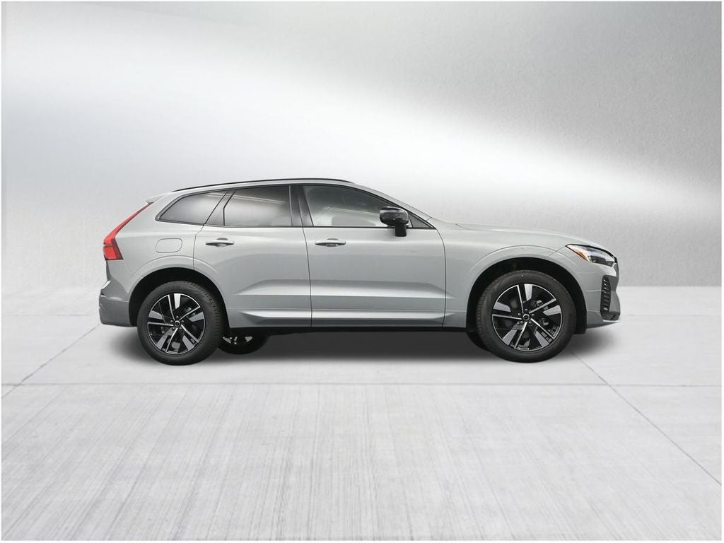 2026 Volvo XC60 B5 Core