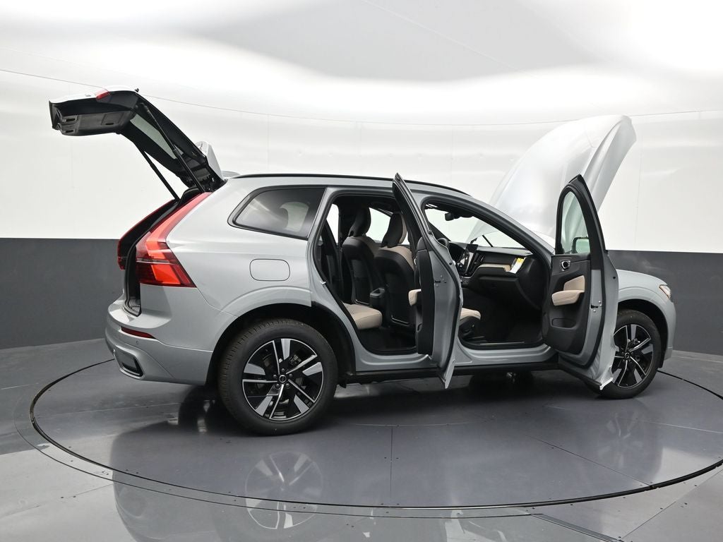 2026 Volvo XC60 B5 Core