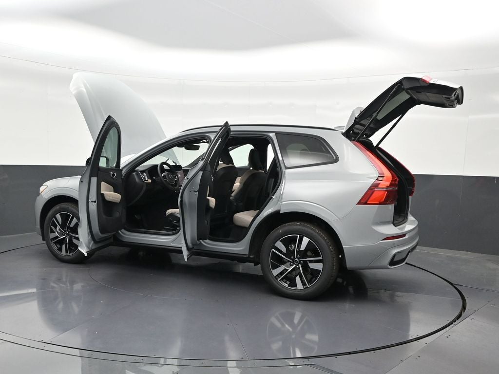 2026 Volvo XC60 B5 Core