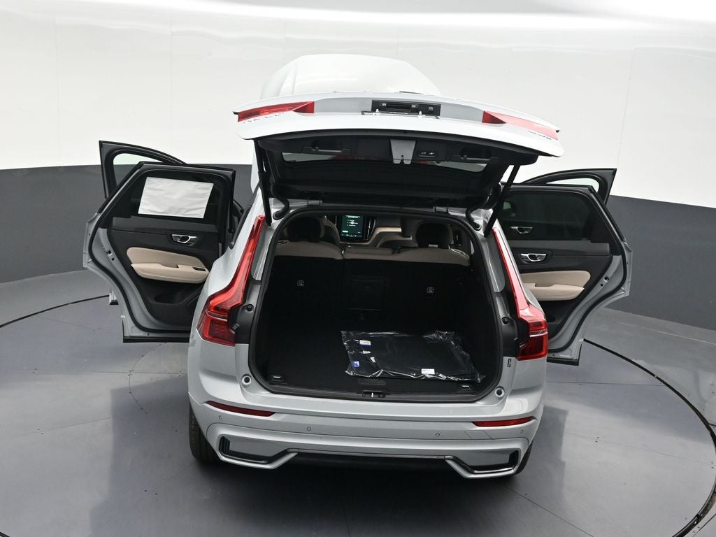 2026 Volvo XC60 B5 Core