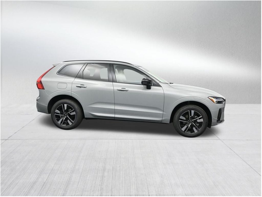 2026 Volvo XC60 B5 Core