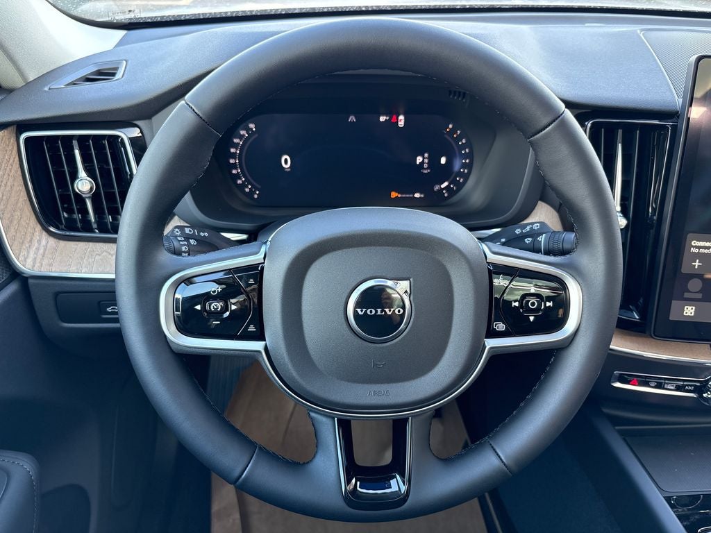 2026 Volvo XC60 B5 Core