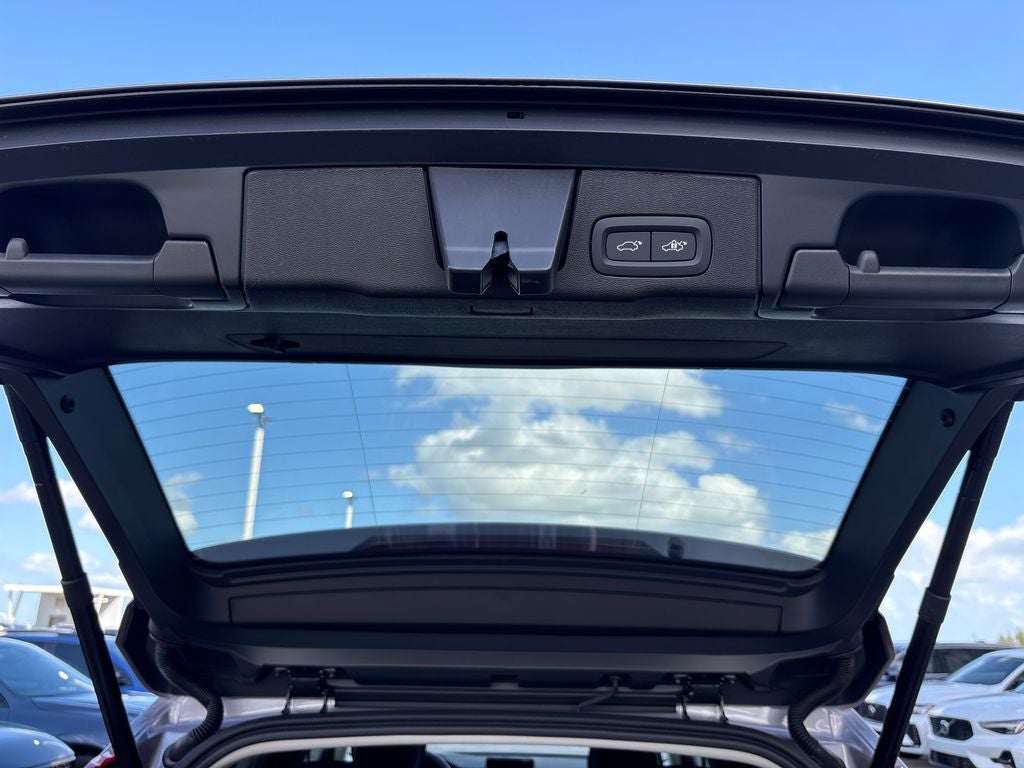 2026 Volvo XC60 B5 Core