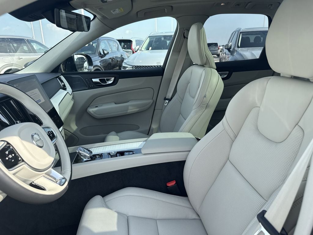 2026 Volvo XC60 B5 Ultra