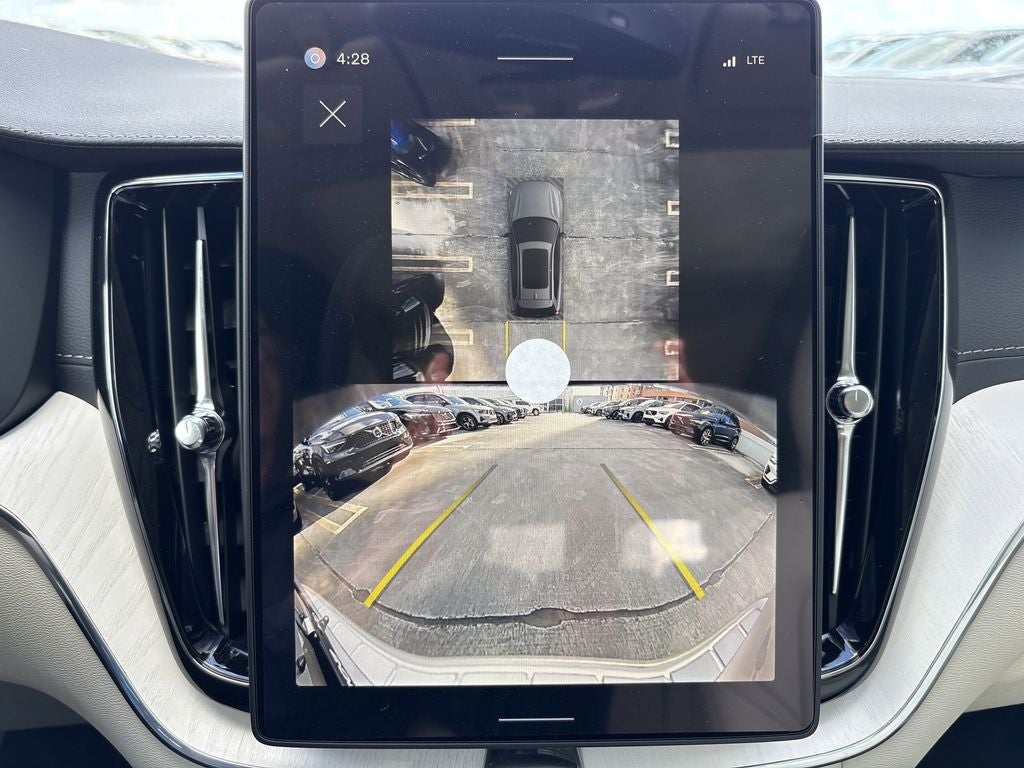 2026 Volvo XC60 B5 Ultra