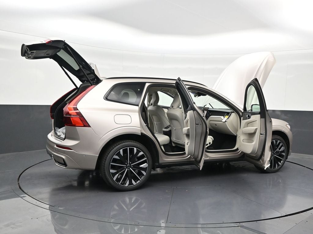 2026 Volvo XC60 B5 Ultra