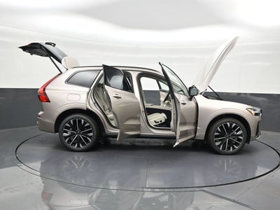 2026 Volvo XC60 B5 Ultra