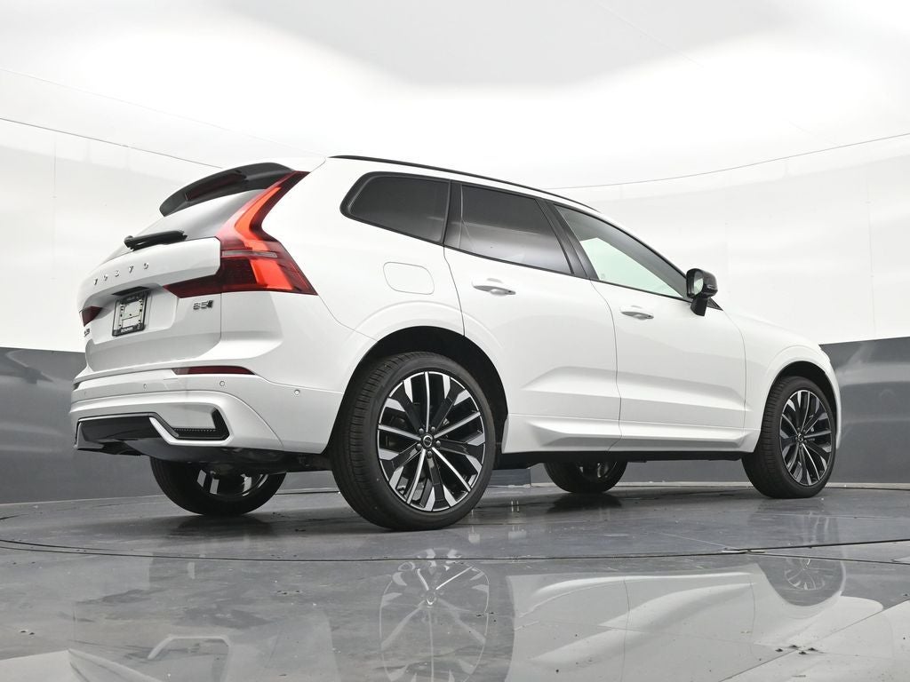 2026 Volvo XC60 B5 Ultra