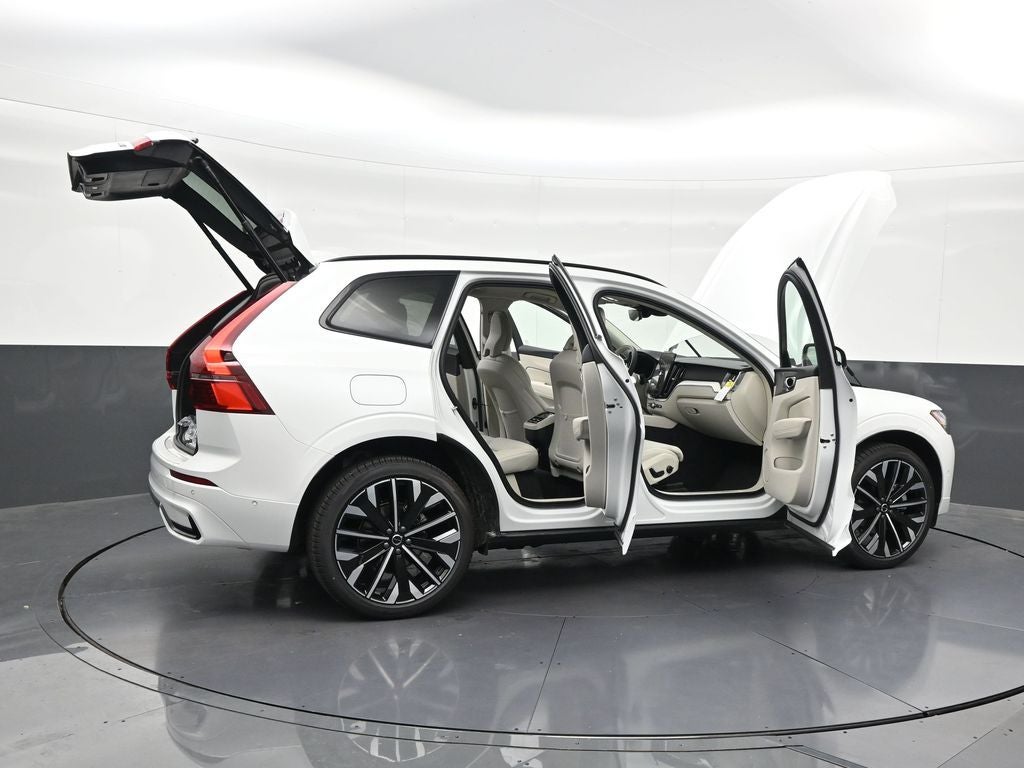 2026 Volvo XC60 B5 Ultra
