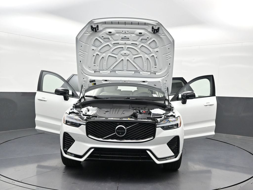 2026 Volvo XC60 B5 Ultra