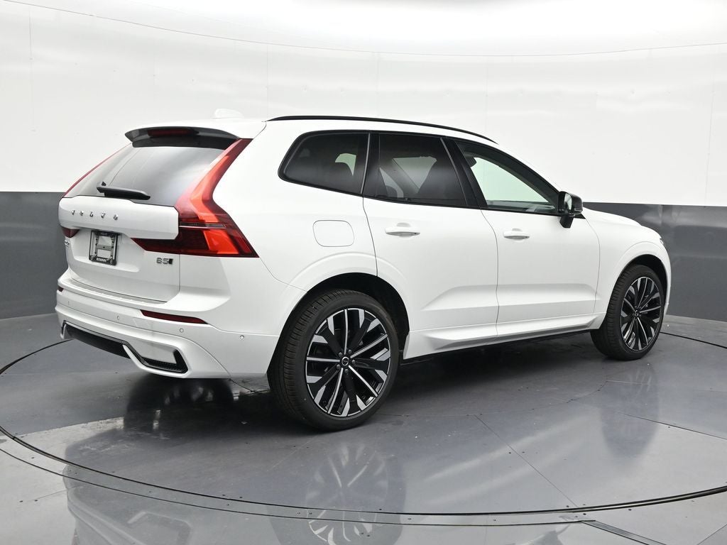 2026 Volvo XC60 B5 Ultra