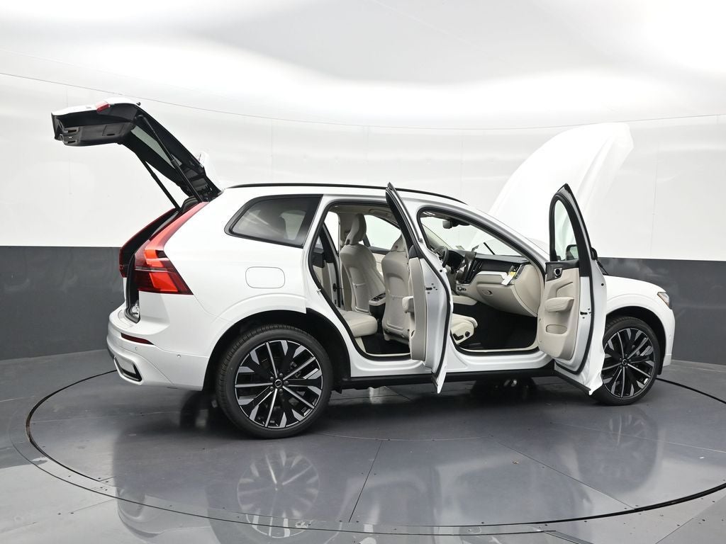 2026 Volvo XC60 B5 Ultra