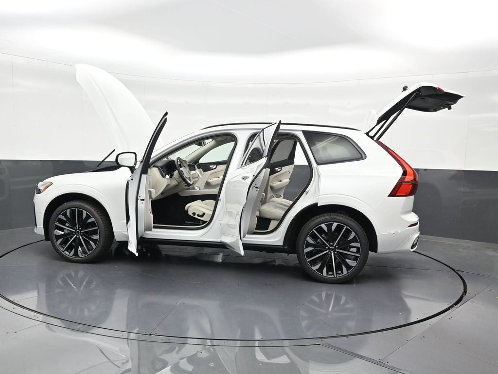 2026 Volvo XC60 B5 Ultra
