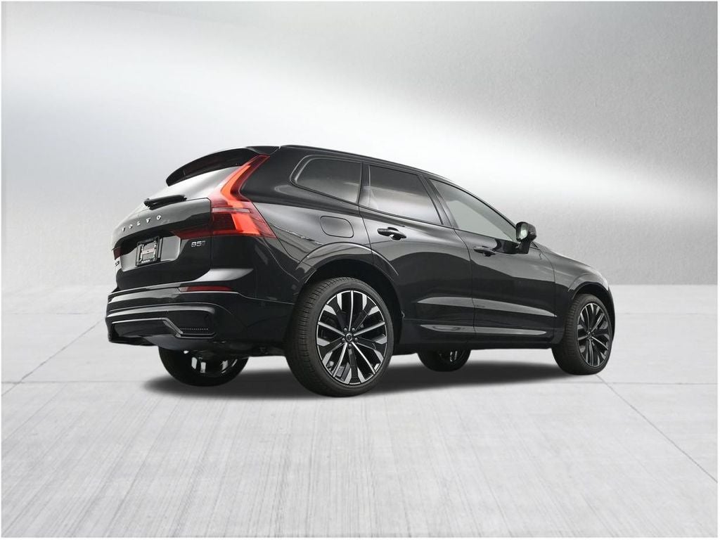 2026 Volvo XC60 B5 Ultra