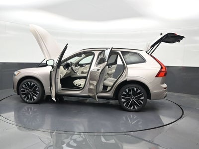 2026 Volvo XC60 B5 Ultra