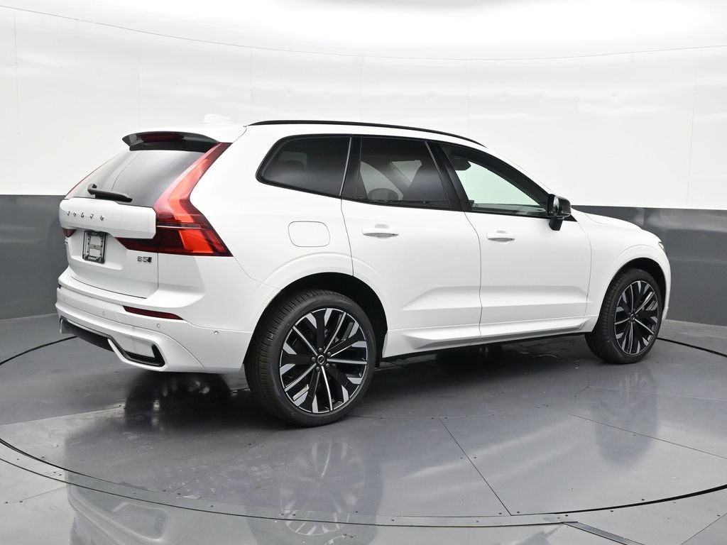 2026 Volvo XC60 B5 Ultra