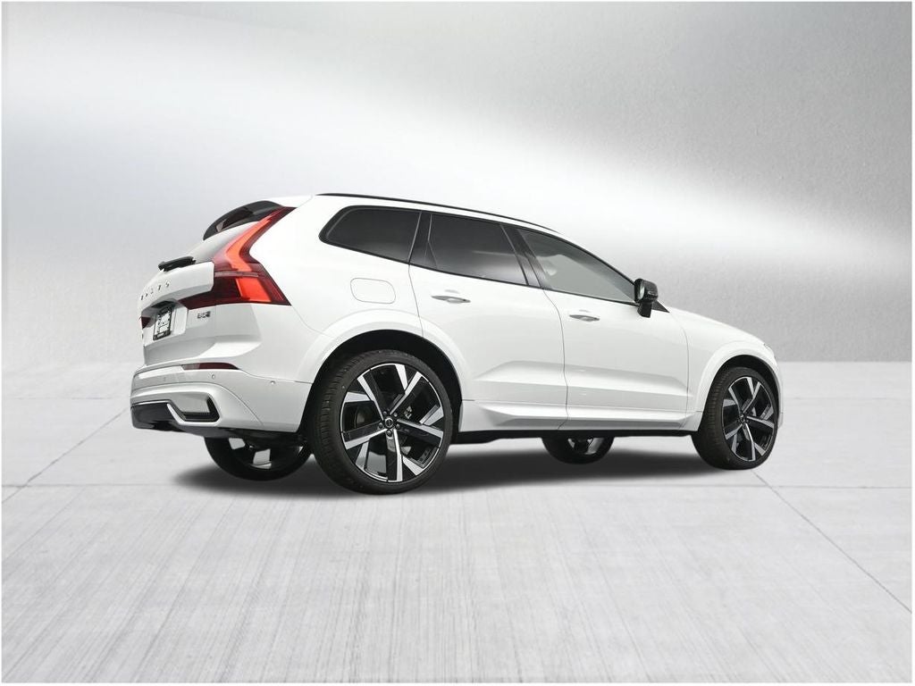 2026 Volvo XC60 B5 Ultra