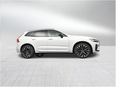 2026 Volvo XC60 B5 Ultra
