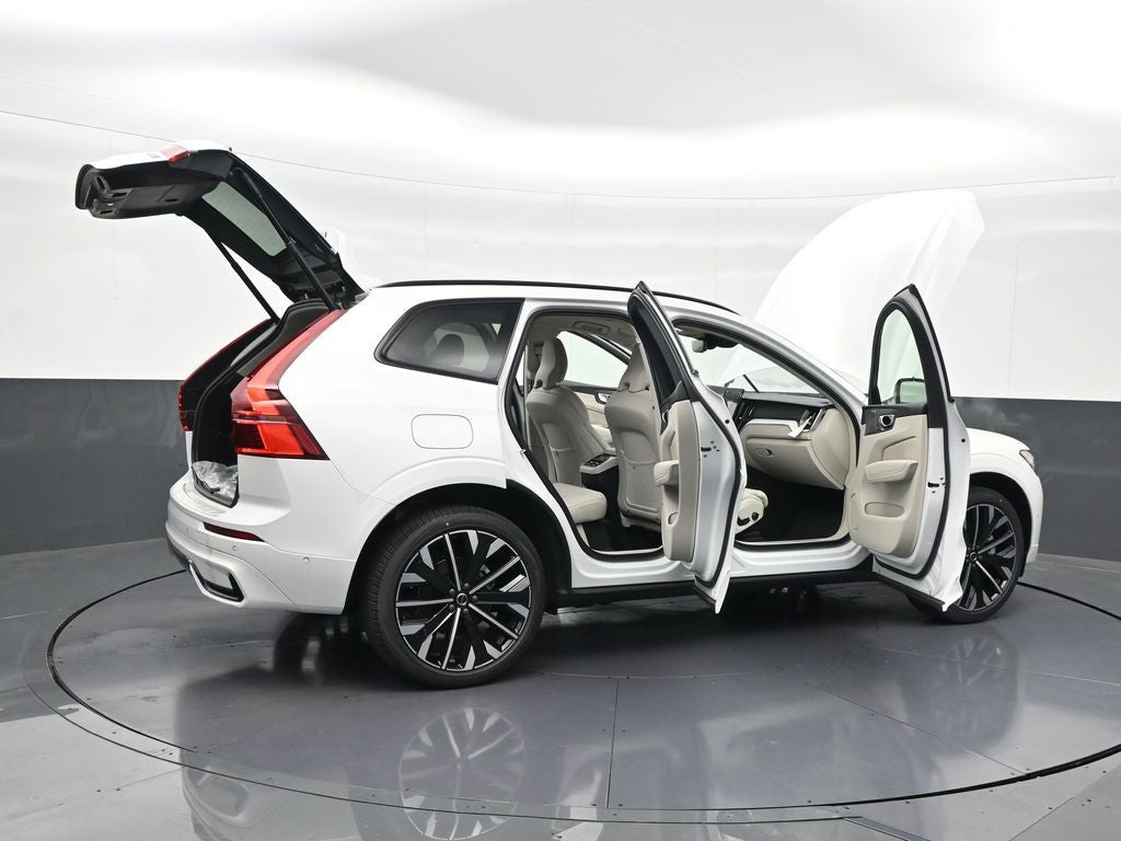 2026 Volvo XC60 B5 Ultra