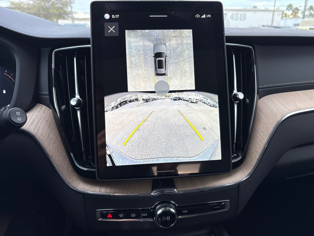 2026 Volvo XC60 B5 Ultra