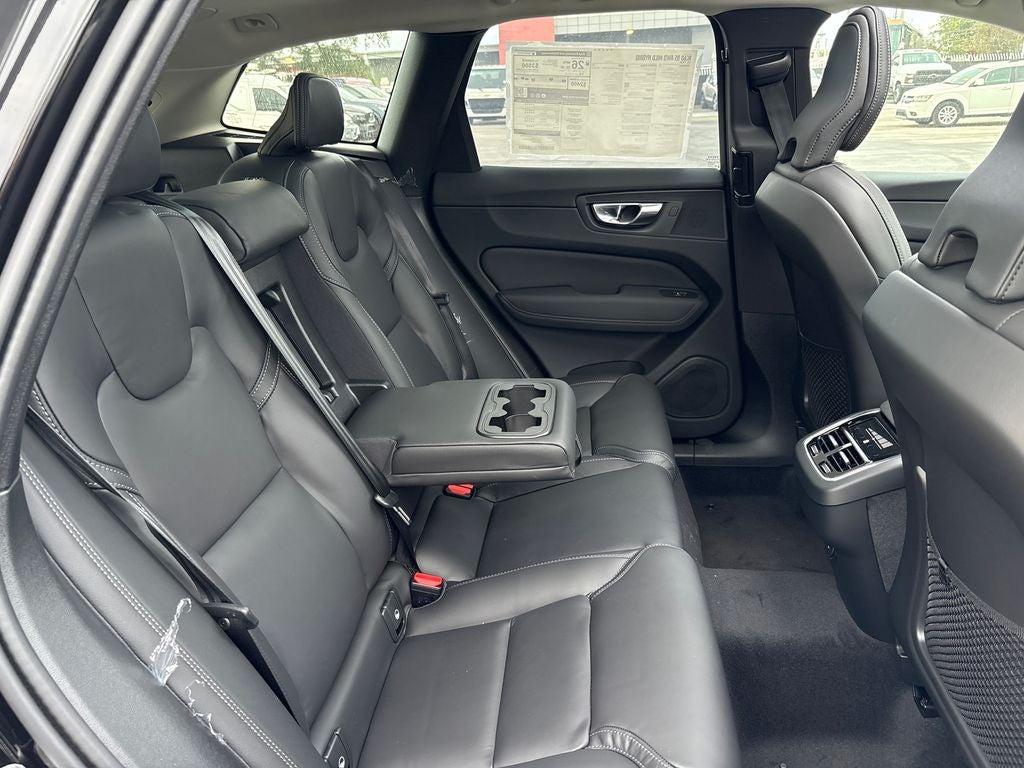 2026 Volvo XC60 B5 Ultra