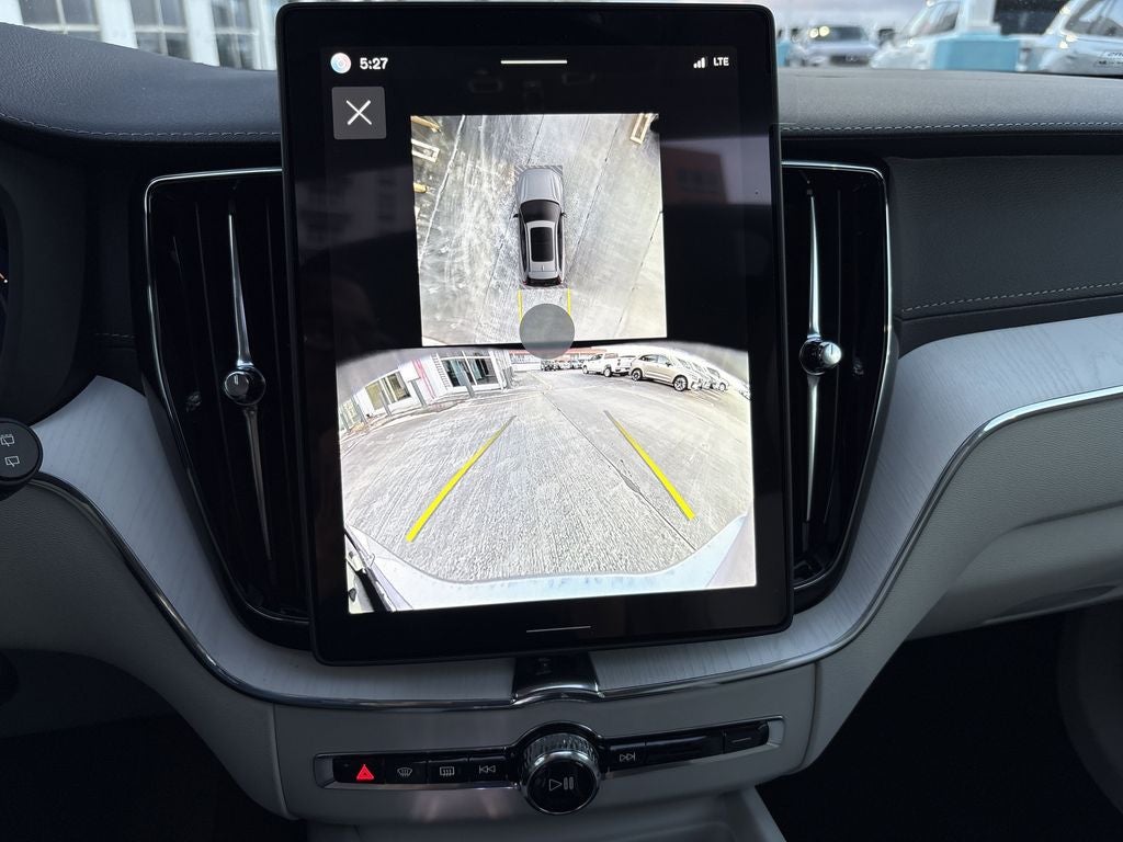 2026 Volvo XC60 B5 Ultra