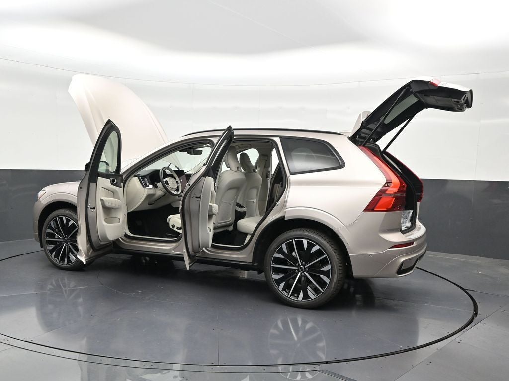 2026 Volvo XC60 B5 Ultra