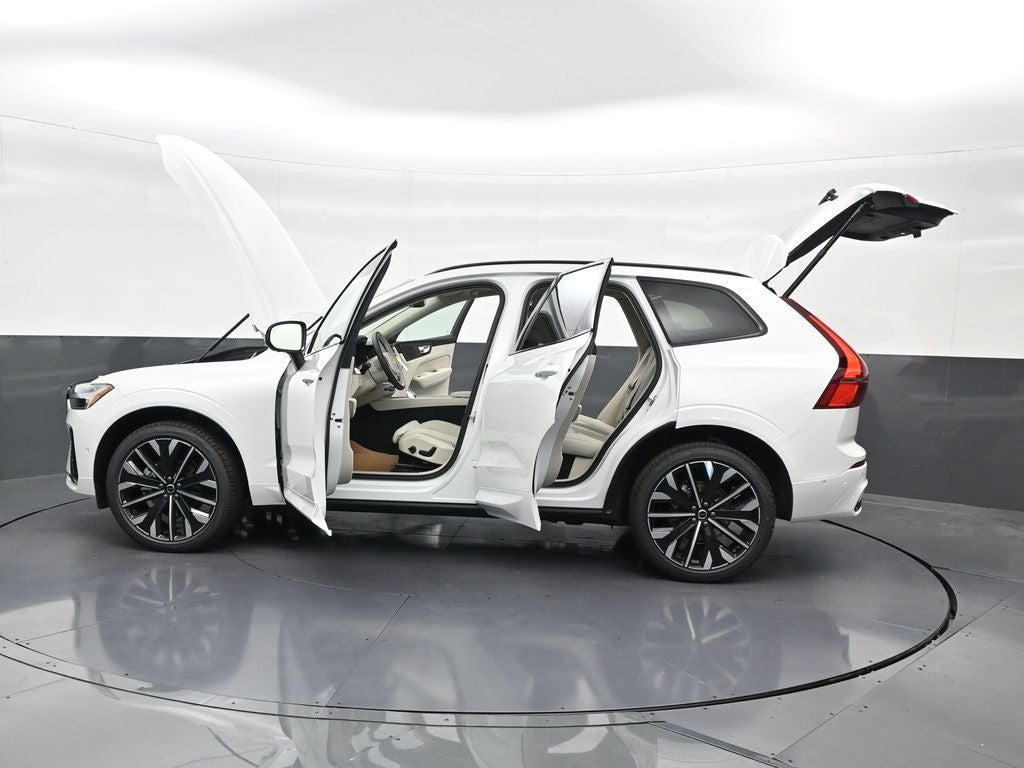 2026 Volvo XC60 B5 Ultra