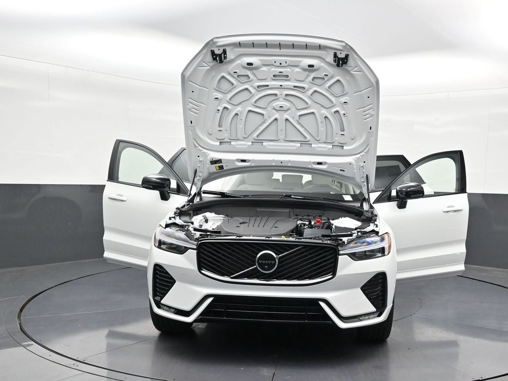 2026 Volvo XC60 B5 Ultra