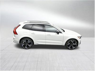 2026 Volvo XC60 B5 Ultra