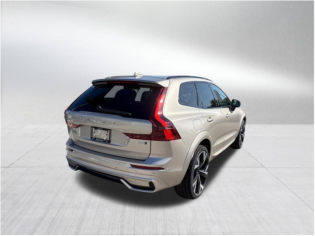 2026 Volvo XC60 B5 Ultra