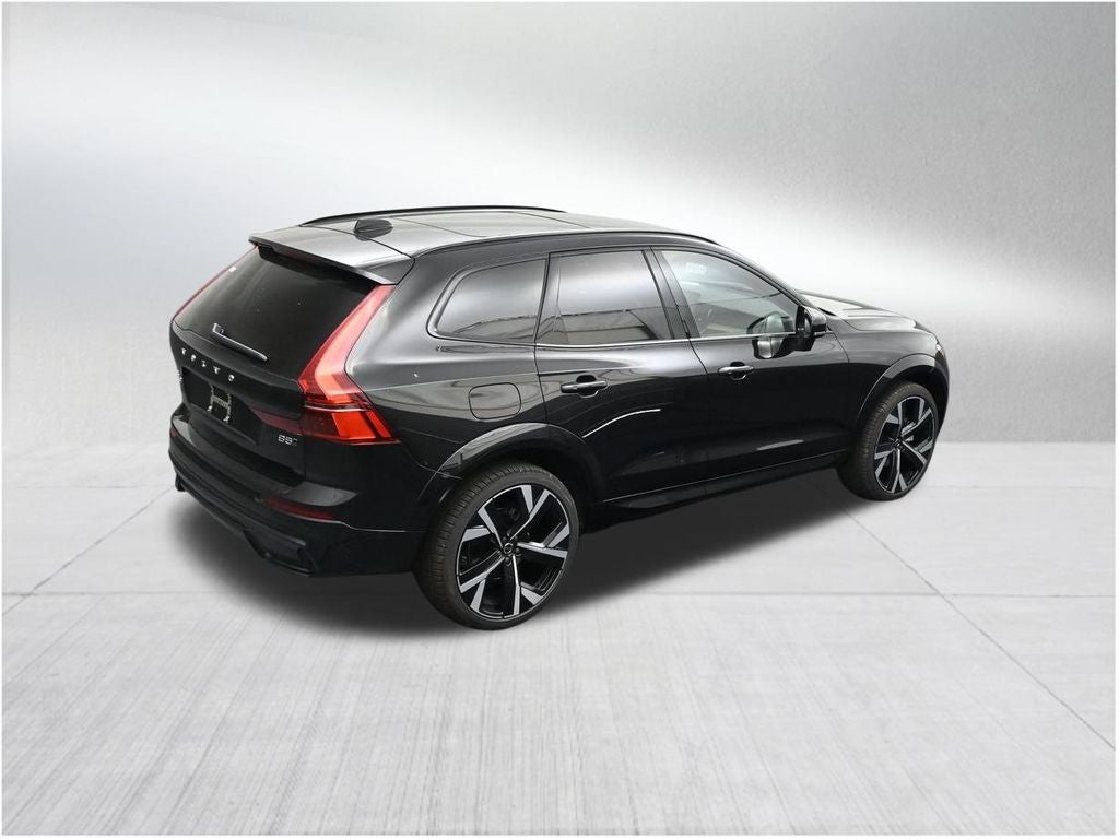 2026 Volvo XC60 B5 Ultra