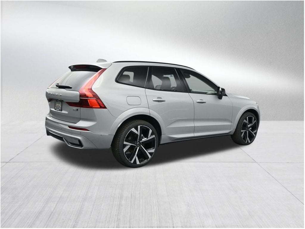 2026 Volvo XC60 B5 Ultra