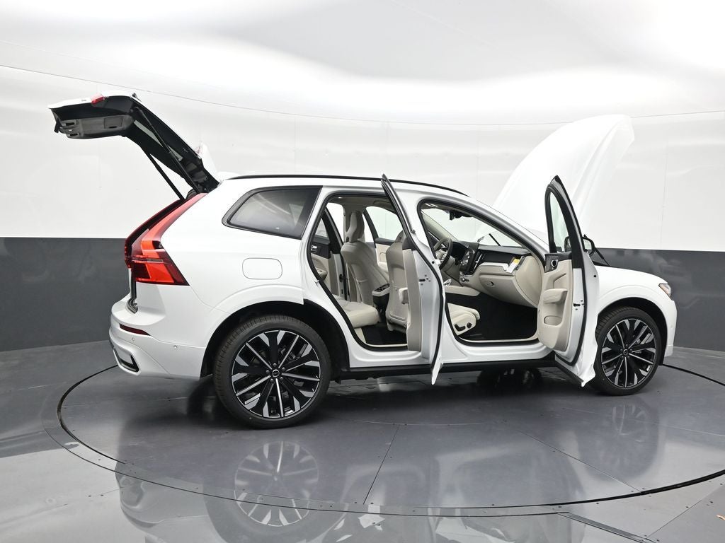 2026 Volvo XC60 B5 Ultra