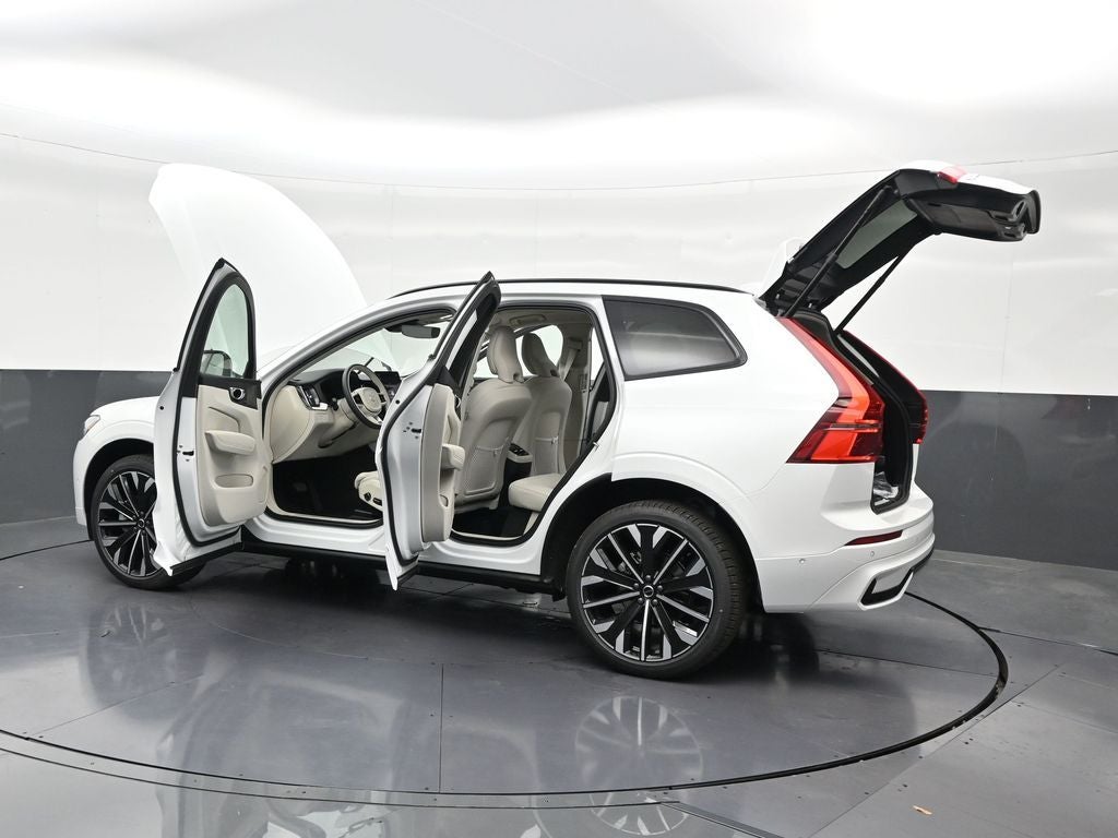 2026 Volvo XC60 B5 Ultra